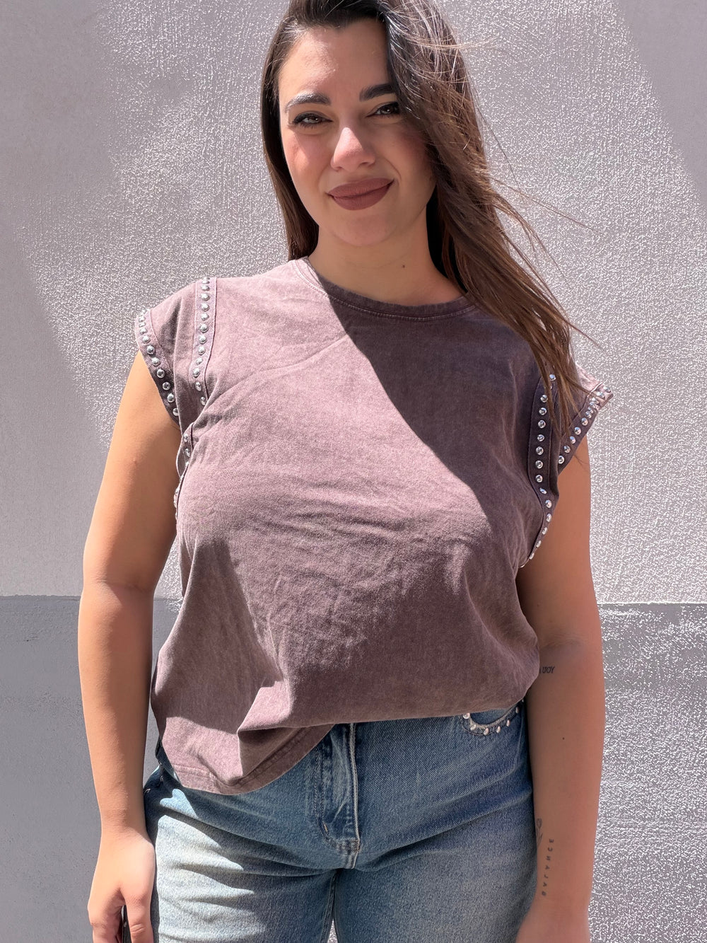 Maglia borchie marrone