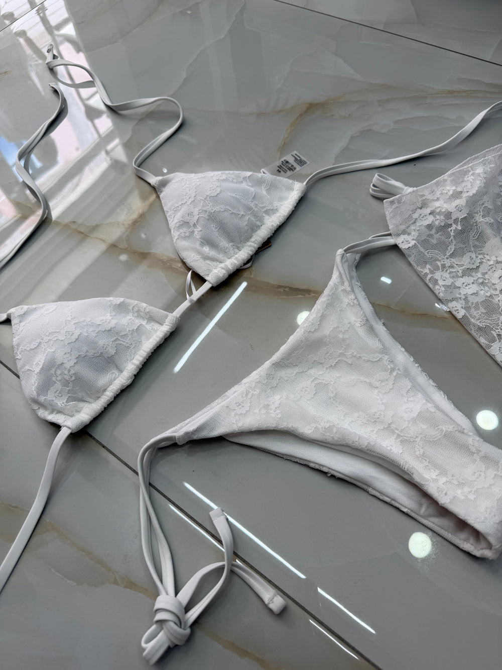 Costume Pizzo Bianco