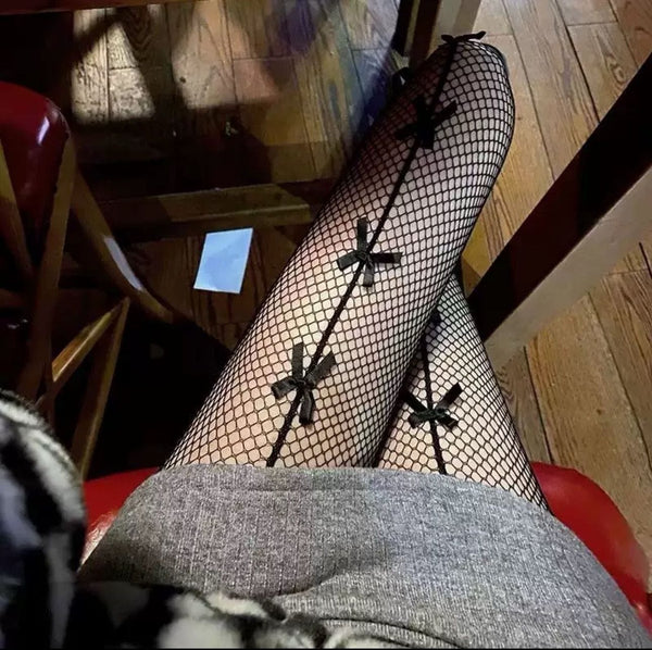 Calze rete e fiocchi