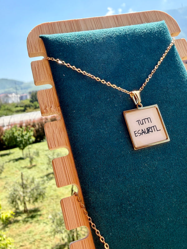 Collana “tutti esauriti”