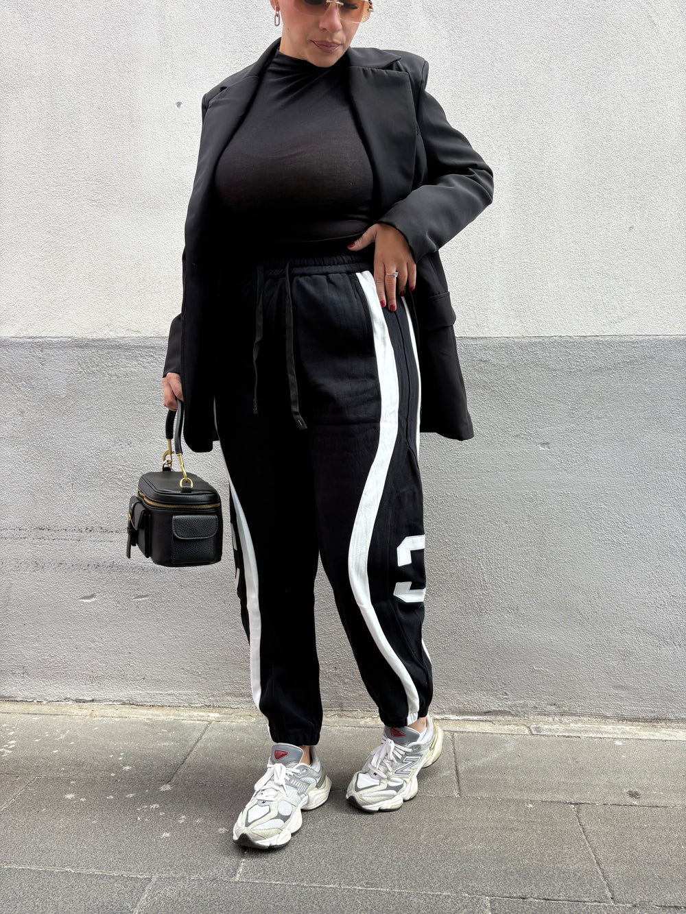 Pantatuta college nero